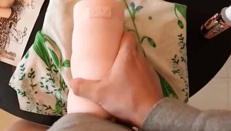 The dead woman gave me a gift; I tried it and felt numb and comfortable!