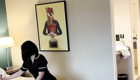 PUBLIC DICK FLASH. I pull out my dick in front of a hotel maid and she agreed to help me cum.