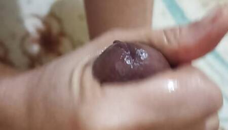 Glstha 3la zbi 3ndha large kar a7 3la shape