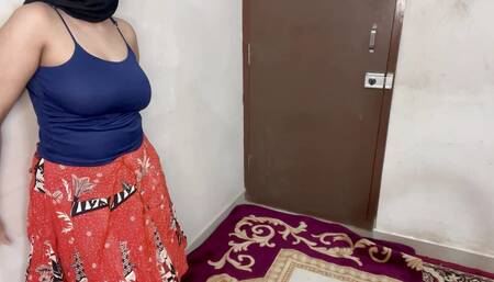 Step Sister Called Me to Fuck Her When She Not Wearing Bra and Panty