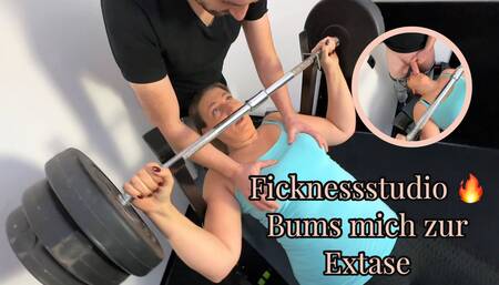 Fitness coach fucks me to ecstasy! Cum all over my hole!