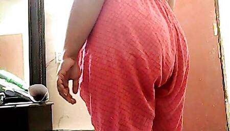 Long Group Call Naughtybiogee Aunty Undress and Playing with Boobs