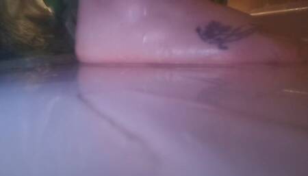 Your Italian giantess in the shower 4K