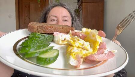 big plate of food mov