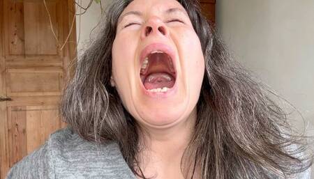 wide-wide yawning