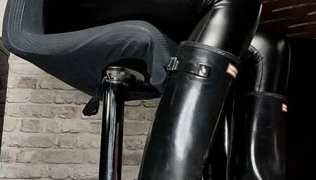 Beautifull miss Anita ignores you