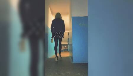 Slut Sonechka walks around the city at night and poses in th