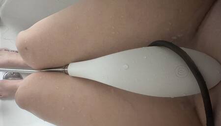 Ballooning my pussy
