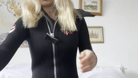 wetsuit gasmask neoprene cum