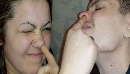 Let's play with our noses WMV