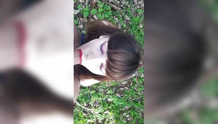 Teen girl blowjob in nature