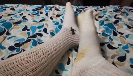 GIGANTE HUMILLA HOMBRE MINIATURA