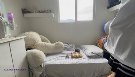 Owllete blows up tight jumbo beach ball and pops it