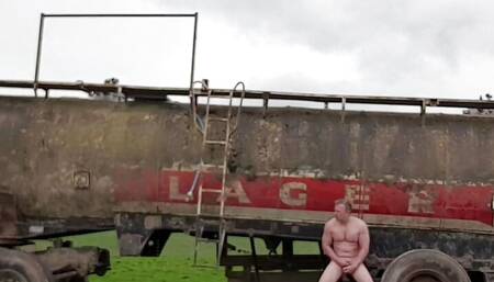 Tanker Wanker