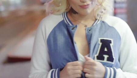 TUSHYRAW Blonde Baddie Alex Gapes Her Little Ass Wide Open