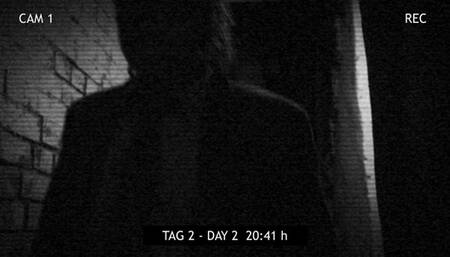 48h Prison Extreme Day 2 – Ice-cold water for an imprisoned girl