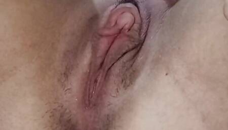 MY FRIEND GIVES ME ORAL SEX IN MY RICH HORNY VAGINA PART 3