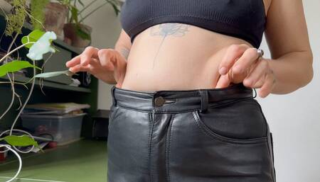 she plays with fat it with her strong plunger