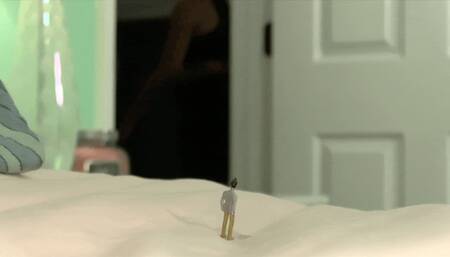 Unaware Giantess Kendra Allure Gets Foot Perved By Shrunken Boyfriend (SD 720p WMV)