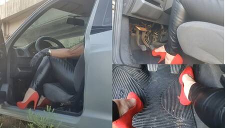 Cranking - she wear leather