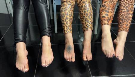 Licking dirt on feet