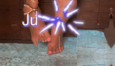 Juliette_RJ on a Seductive Oily Feet JOI Teasing Clip III - OILY FEET - FEET TEASING - FOO FETISH - FEET MASSAGE - SEDUCTION - JOI - OILY FEET JOI - CUM COUNTDOWN