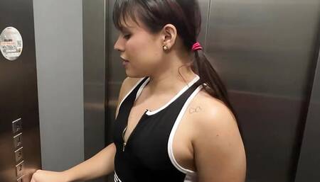 My Neighbor fucked me hard in the elevator in my first experience BBC and Interrracia, I swallowed all his cuml! Karol Duque
