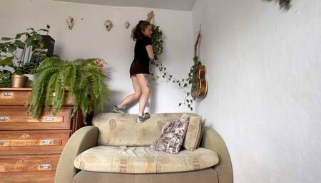 stuck behind the sofa mov