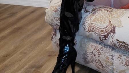 Sultry Thi Hi Boots