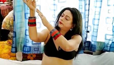 Mousumi Chakroborty