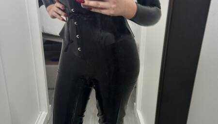 Sura alone at home and horny