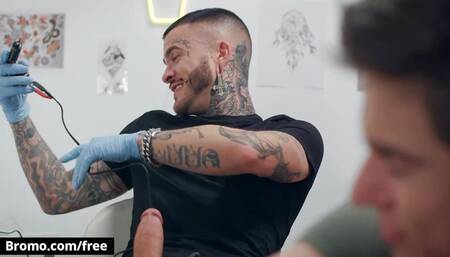 Skinny Twink Lev Ivankov Gets His Asshole Drilled By His Super Sexy Tattoo Artist Fly Tatem - BROMO