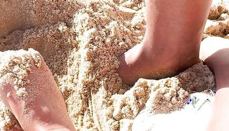 I Made Him Cum in a Beach With People Around