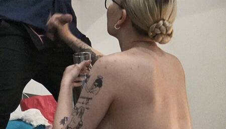 Watch bendy Mimi Cica's trailer