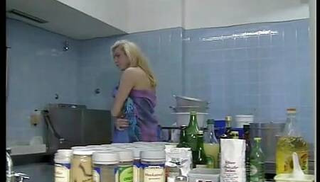 Maximum Perversum 35 - Young mares, ridden hard (1993)