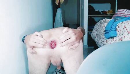YOUNG CHUBBY BOY FINGERS HIM SELF AND CUM