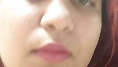 18 year old bbw masterbates