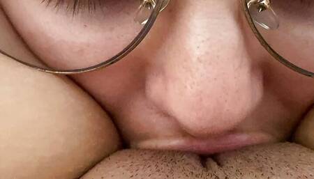 Giant clit blowjob POV, Lesbianas