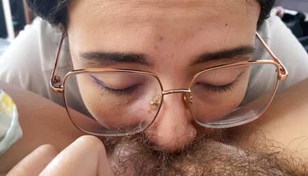 Lesbian sucking a sweet hairy bush