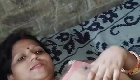 Desi randi thukai customer for home