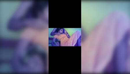 Indian village house wife big boobs black nippals show