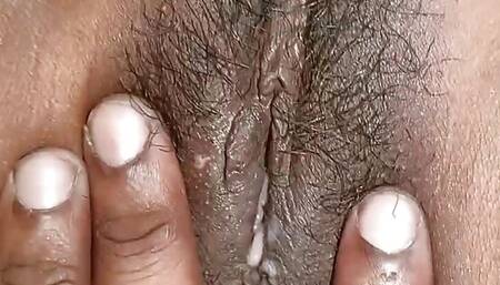 Girlfriend Ko first time fingering Video