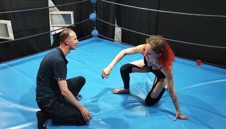 Skilled girl in leather top vs very skinny guy