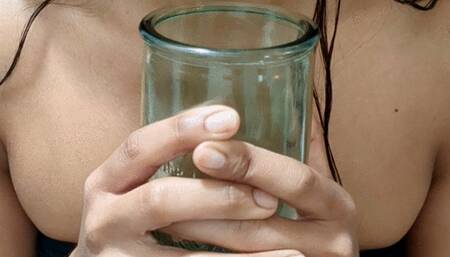 GIVE ME YOUR SPIT | Laura