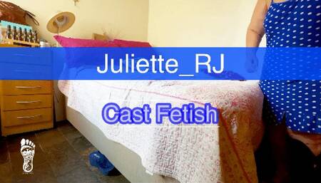 Juliette_RJ on a Cast Fetish Clip after a Car accident (Role Play) - FOR MOBILE DEVICES USERS - CAST FETISH - MEDICAL FETISH - IMPAIRED MOBILITY - WALKING BOOT - INJURY FETISH - LEG CAST
