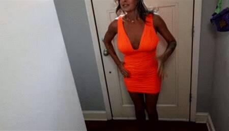 INEED2PEE IPOD MILF Brandon just makes it wetting her panties