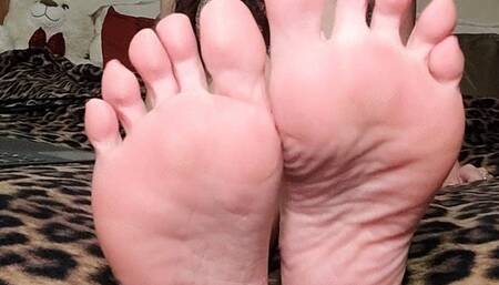 Lost in the Bliss of Paying your Goddess