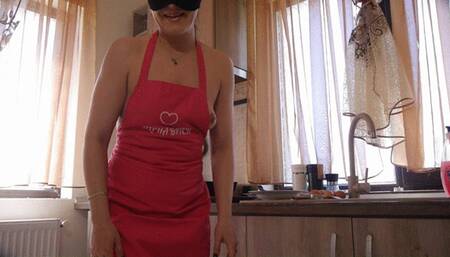 MilfyCalla MIX of cooking while i make sex, i have a surprise in my ass