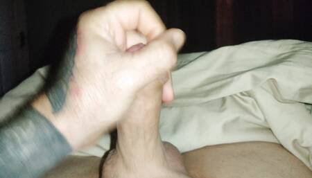 MASTURBATION MORNINGS! Straight guy wanks his cock off to release tension.