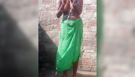 Pk bhabhi nahate bakt nagga